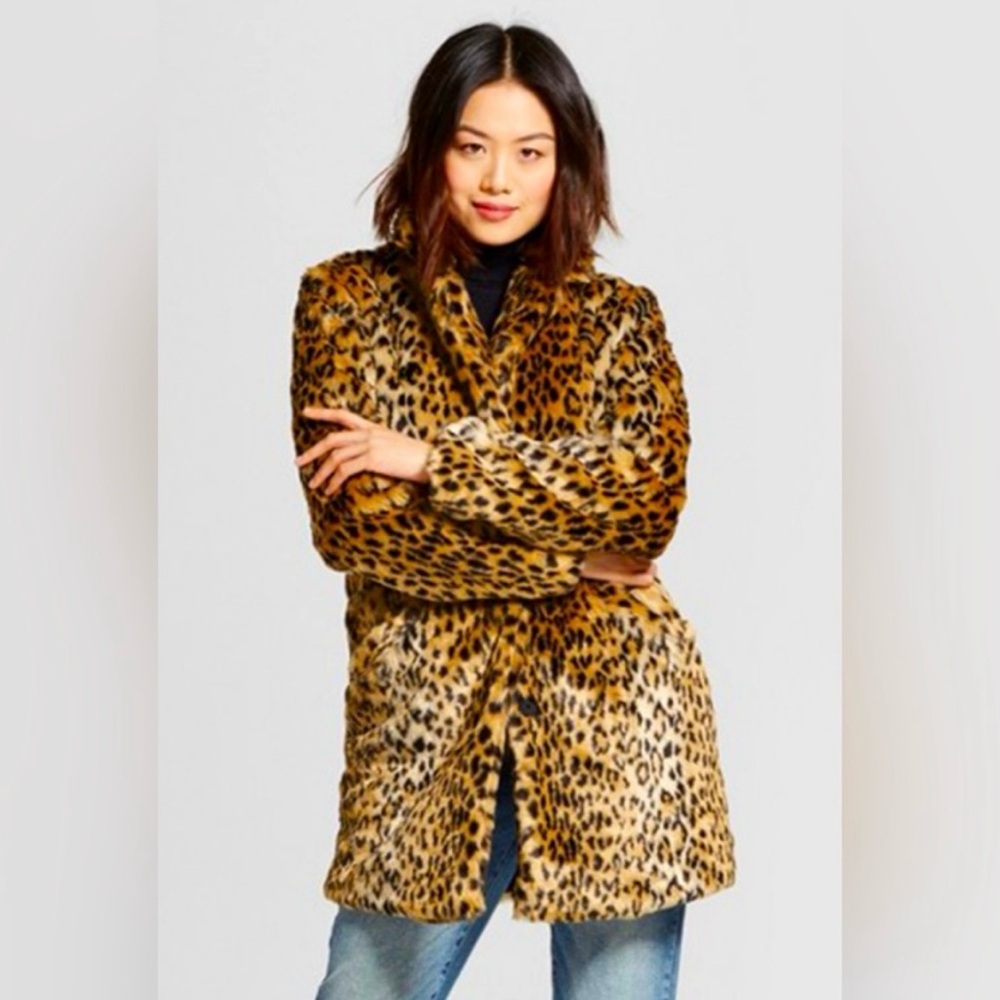 ⚡️SALE⚡️Faux Fur Leopard Coat